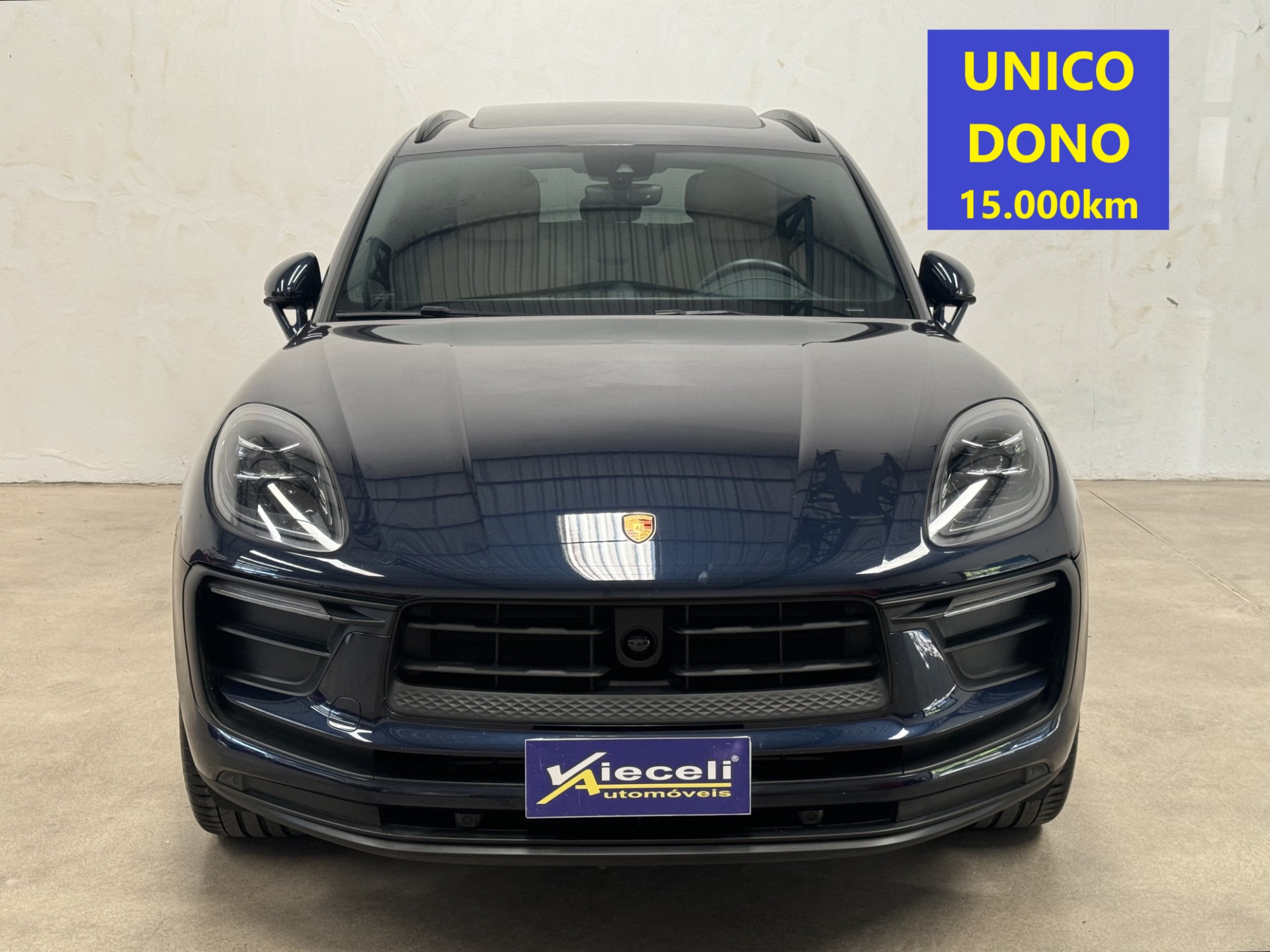Porsche Macan 2.0 Turbo na cor Azul no Porto Alegre / RS - 6475