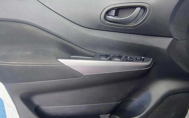 imagem-https://www.socarrao.com.br/sc-vehicle-images-prod/6645/1789138786100-7672578_9_B_6658081ae8.jpeg