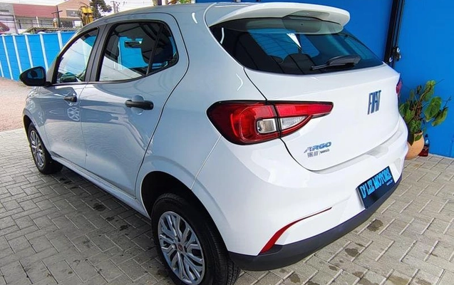 imagem-https://www.socarrao.com.br/sc-vehicle-images-prod/6662/1785359113670-7686422_12_B_4e89b917d1.jpeg