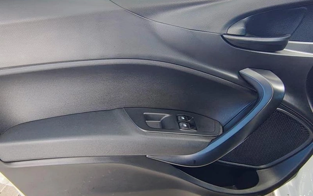 imagem-https://www.socarrao.com.br/sc-vehicle-images-prod/6662/1785359113679-7686422_2_B_67fe19e4f8.jpeg