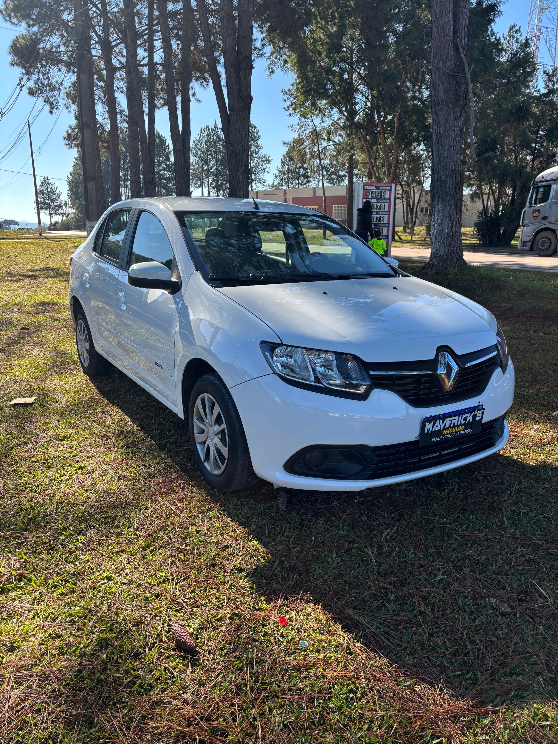 Renault Logan Expression Flex 1.0 12V 4p na cor Branco em Agudos do Sul / PR - 7088