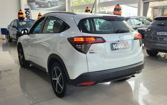 imagem-https://www.socarrao.com.br/sc-vehicle-images-prod/7114/1782480537724-7232751_2_B_014175cde5.jpeg
