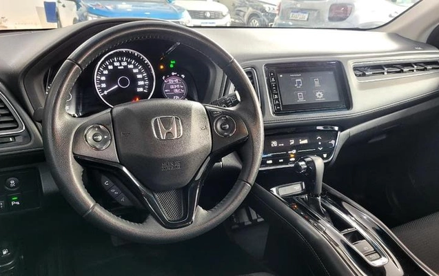 imagem-https://www.socarrao.com.br/sc-vehicle-images-prod/7114/1782480537729-7232751_6_B_fccde54699.jpeg