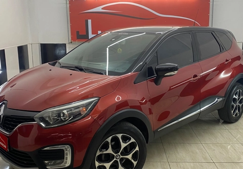Renault Captur 2018 Vermelho — foto 1 de 3
