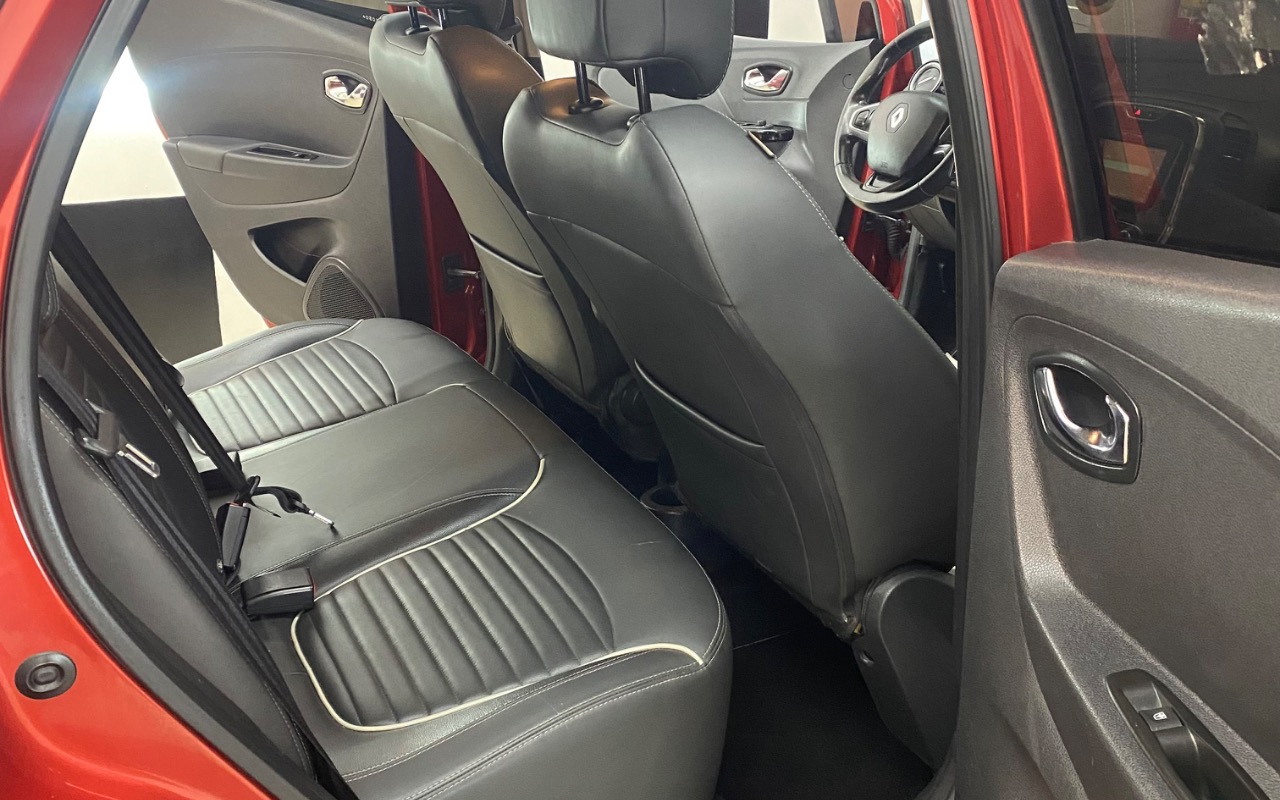 imagem-https://www.socarrao.com.br/sc-vehicle-images-prod/7186/1783786396660-SU1HXzk5ODQuanBlZw.jpeg