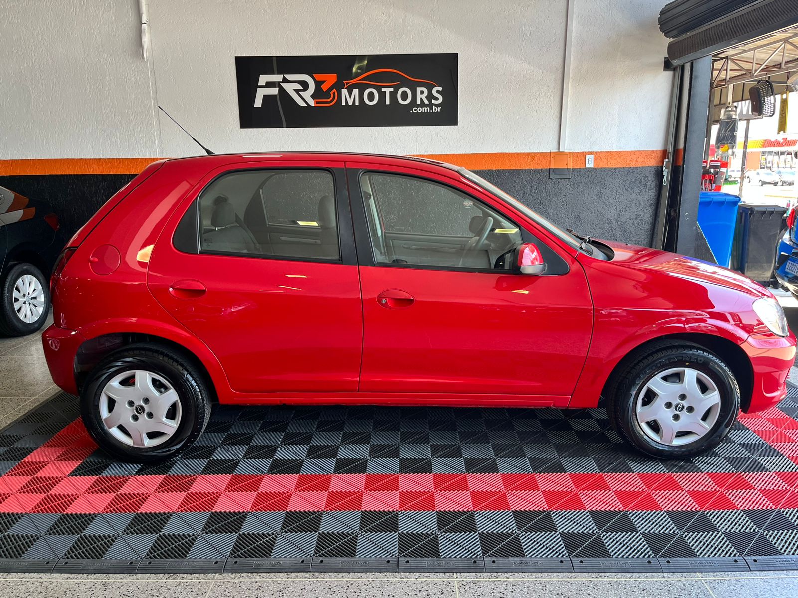 imagem-https://www.socarrao.com.br/sc-vehicle-images-prod/7296/1769987840925-7142451OR_1765308038_62_860.jpg