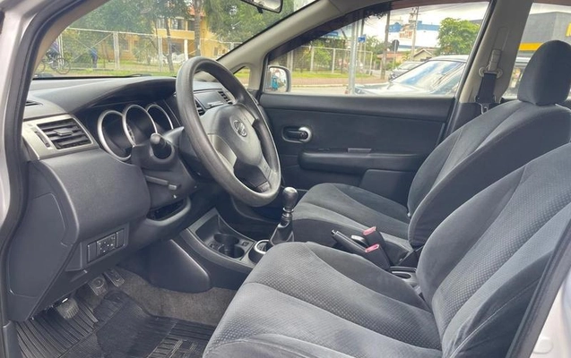 imagem-https://www.socarrao.com.br/sc-vehicle-images-prod/7333/1785940921432-6652318_0_B_79bf5b2598.jpeg