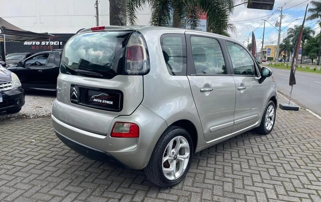 imagem-https://www.socarrao.com.br/sc-vehicle-images-prod/7334/1785940599530-6612881_8_B_b6616c6966.jpeg