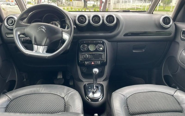 imagem-https://www.socarrao.com.br/sc-vehicle-images-prod/7334/1785940599531-6612881_0_B_8666cf4b42.jpeg