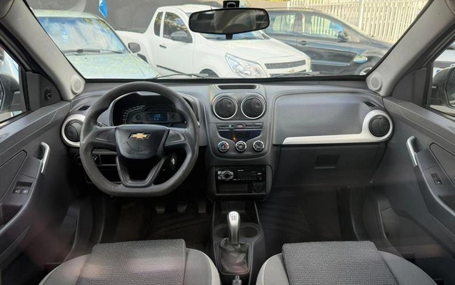 imagem-https://www.socarrao.com.br/sc-vehicle-images-prod/7354/1782154063816-7608686_0_B_8c9e959a2d.jpeg