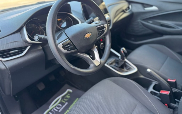 imagem-https://www.socarrao.com.br/sc-vehicle-images-prod/763615/1770047807173-gb-2572593.jpeg