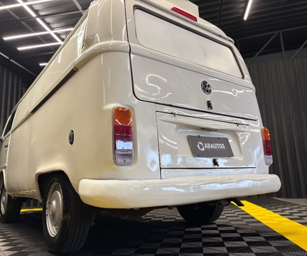 Volkswagen Kombi 2013 Branco — foto 1 de 3