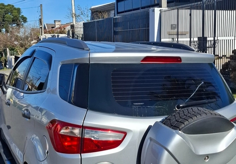 Ford EcoSport 2015 Prata — foto 1 de 3