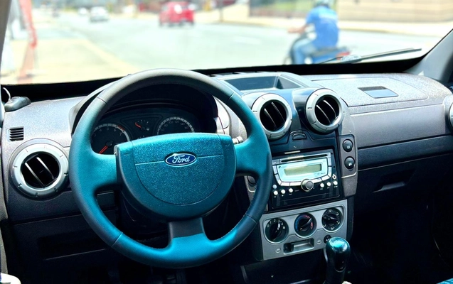 imagem-https://www.socarrao.com.br/sc-vehicle-images-prod/770020/1770208546645-003_047a7798a6b00fbb793625b6e2cc9840.jpeg