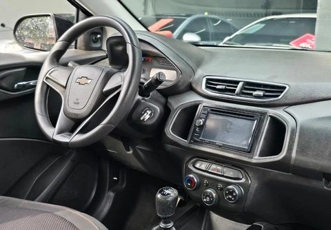 Chevrolet Onix 2015 Preto — foto 1 de 3