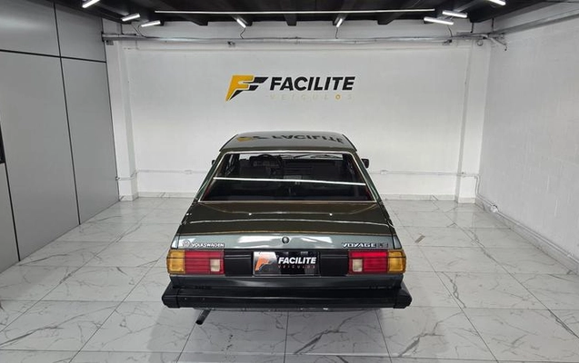 imagem-https://www.socarrao.com.br/sc-vehicle-images-prod/774290/1788368407034-7038339_11_B_3e4b5d3217.jpeg