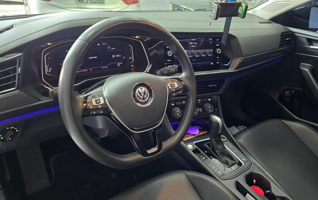 imagem-https://www.socarrao.com.br/sc-vehicle-images-prod/774356/1788368418003-7370377_13_B_1b6db555c6.jpeg
