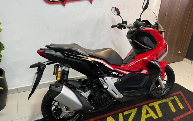 imagem-https://www.socarrao.com.br/sc-vehicle-images-prod/774548/1780932511211-7778321_2_B_0c6c985980.jpeg