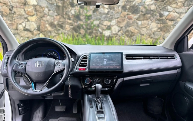 imagem-https://www.socarrao.com.br/sc-vehicle-images-prod/774643/1770229423216-003_1b7207d840ada878e4bc770ae863b398.jpeg