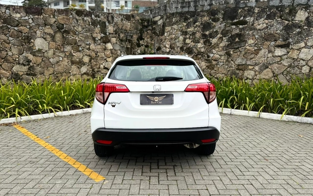 imagem-https://www.socarrao.com.br/sc-vehicle-images-prod/774643/1770229423225-003_291e7f3a95b93e2ed5e6c80587124f78.jpeg