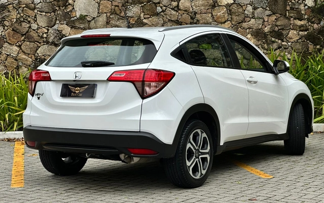 imagem-https://www.socarrao.com.br/sc-vehicle-images-prod/774643/1770229423227-003_8b7130907c92f827c17e54744c3305bc.jpeg