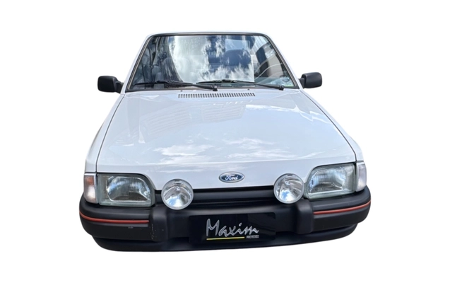 imagem-https://www.socarrao.com.br/sc-vehicle-images-prod/774764/1786372827701-f6HAy0oIn0YNCvH6xL4UTTLQ1xezAG9S.jpg