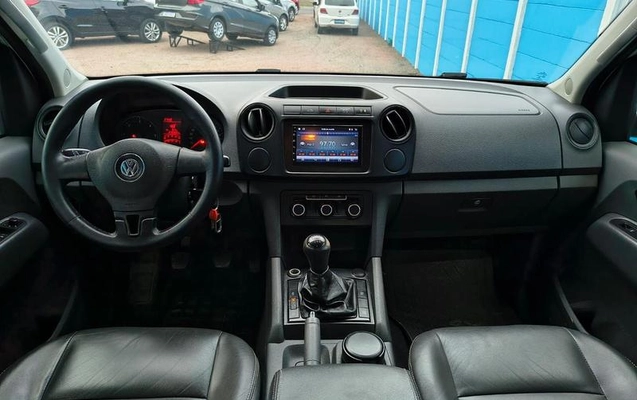 imagem-https://www.socarrao.com.br/sc-vehicle-images-prod/774926/1778094100904-7462681_4_B_ff4fda4e80.jpeg
