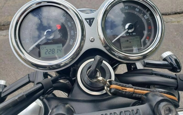 imagem-https://www.socarrao.com.br/sc-vehicle-images-prod/775079/1790780616023-7779923_2_B_c3c63470e7.jpeg