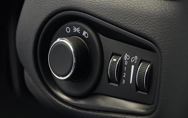imagem-https://www.socarrao.com.br/sc-vehicle-images-prod/775766/1790024995364-7781429_15_B_51386acec8.jpeg