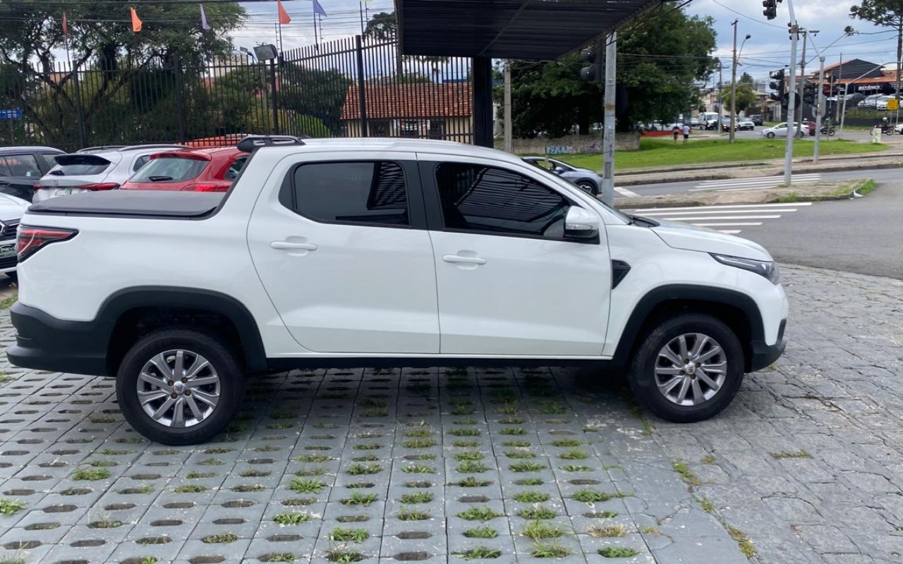 imagem-https://www.socarrao.com.br/sc-vehicle-images-prod/775782/1771696138206-NS5qcGVn.jpeg