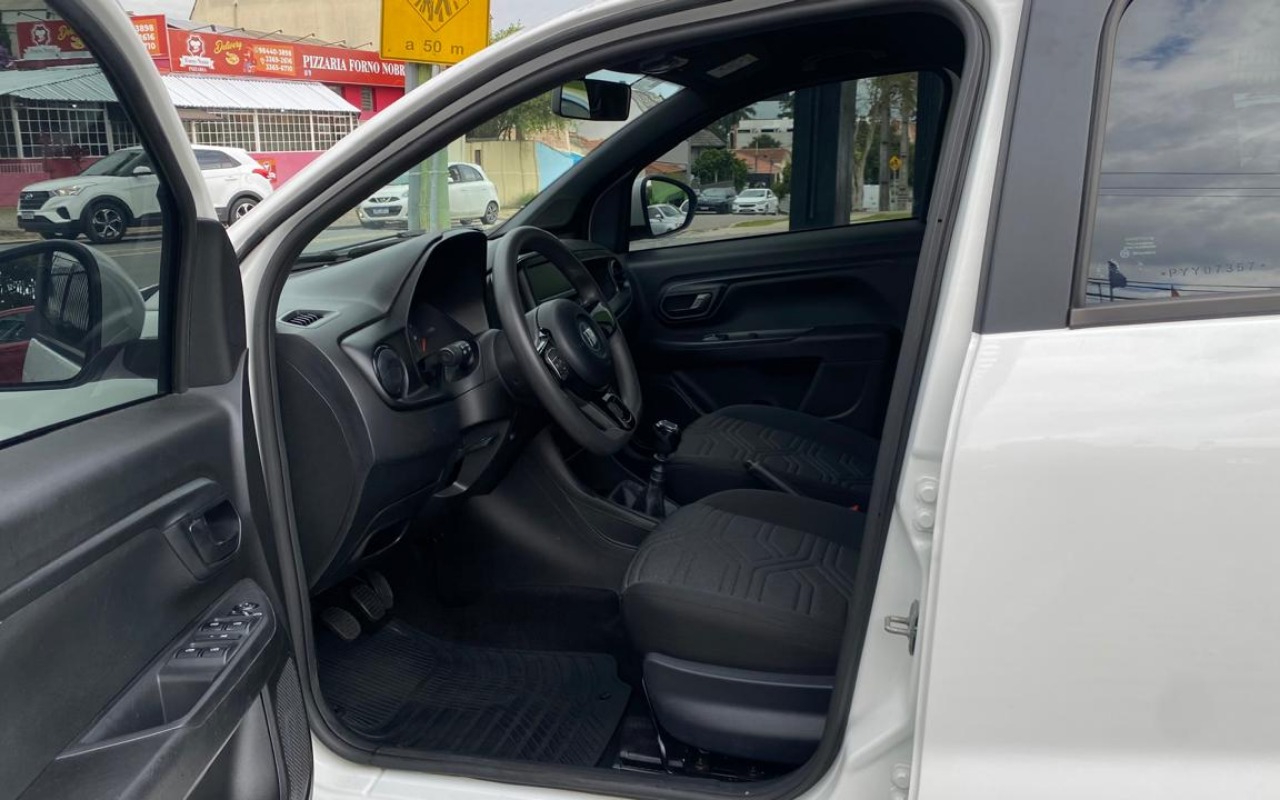 imagem-https://www.socarrao.com.br/sc-vehicle-images-prod/775782/1771696139191-MTMuanBlZw.jpeg