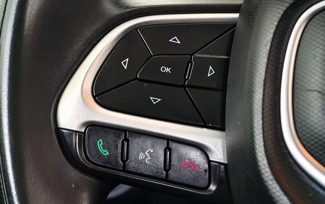 imagem-https://www.socarrao.com.br/sc-vehicle-images-prod/775788/1770237570572-gb-a343cf6.jpg