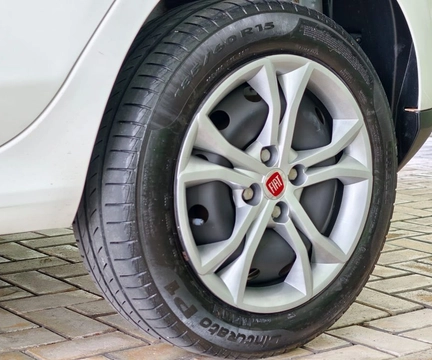 Fiat Argo DRIVE 1.0 6V Flex 2024 Branco — foto 1 de 3