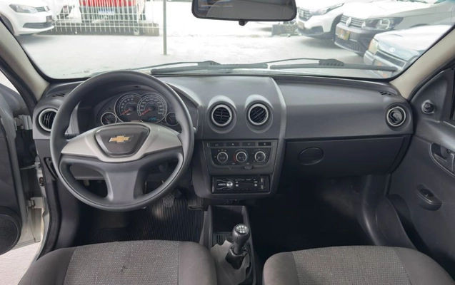 imagem-https://www.socarrao.com.br/sc-vehicle-images-prod/775802/1770237880229-gb-7930e84.jpg