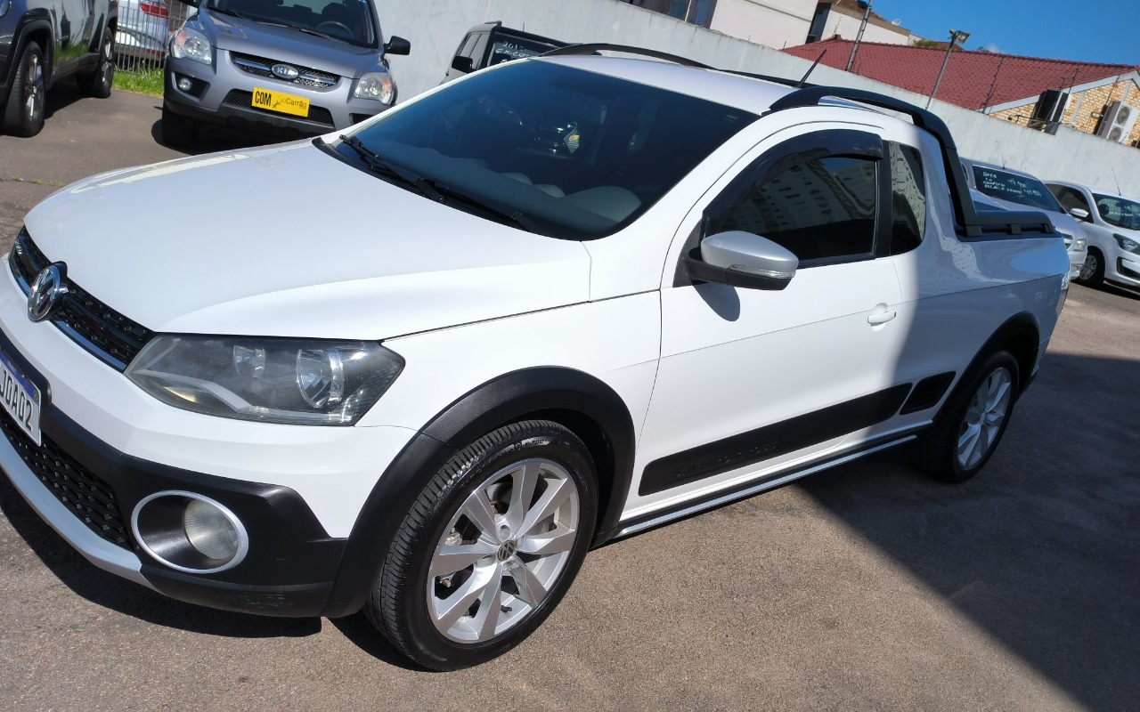 Volkswagen Saveiro 2015 Branco — foto 1 de 3