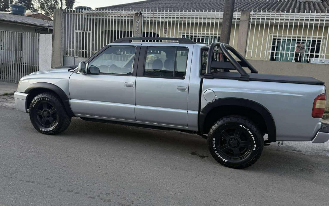 Chevrolet S10 2009 Prata — foto 1 de 3