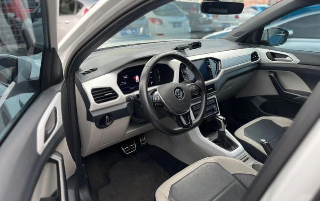 imagem-https://www.socarrao.com.br/sc-vehicle-images-prod/778270/1789488489552-gb-c8b8ee4.jpeg