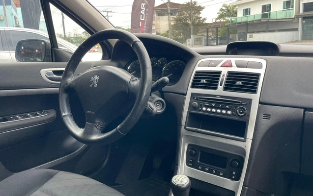 imagem-https://www.socarrao.com.br/sc-vehicle-images-prod/778290/1770296981687-68c04c7238124c75ad6d3eefaa4badbb_1770124125483.jpeg