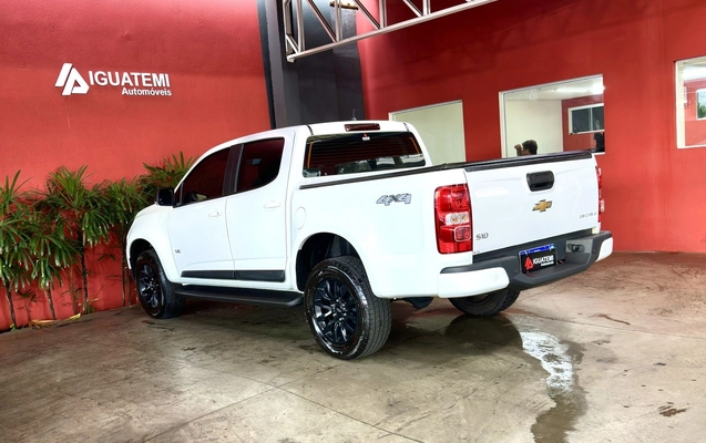 imagem-https://www.socarrao.com.br/sc-vehicle-images-prod/778330/1770297622375-15_090017.jpg