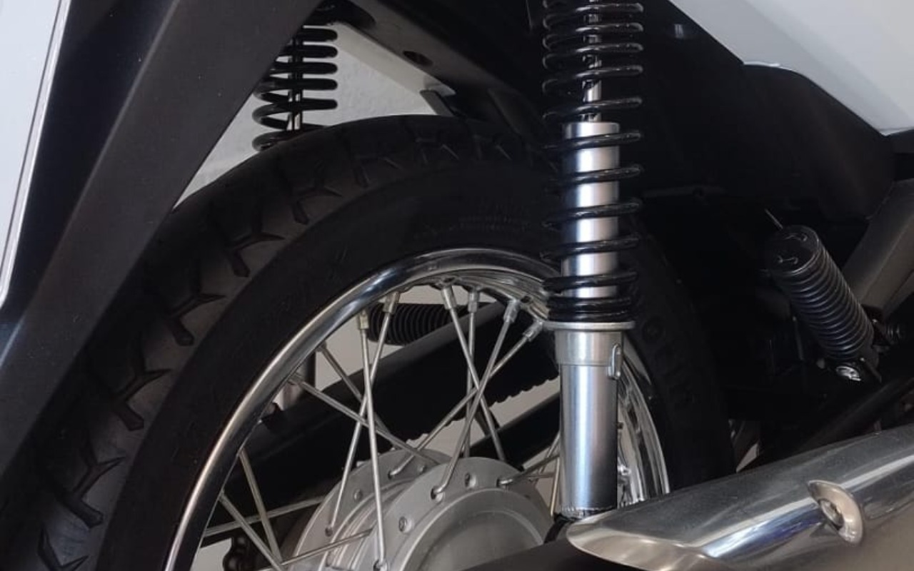 imagem-https://www.socarrao.com.br/sc-vehicle-images-prod/778399/1777384704354-V2hhdHNBcHAgSW1hZ2UgMjAyNi0wNC0xOCBhdCAxNC4yNi4yNy5qcGVn.jpeg