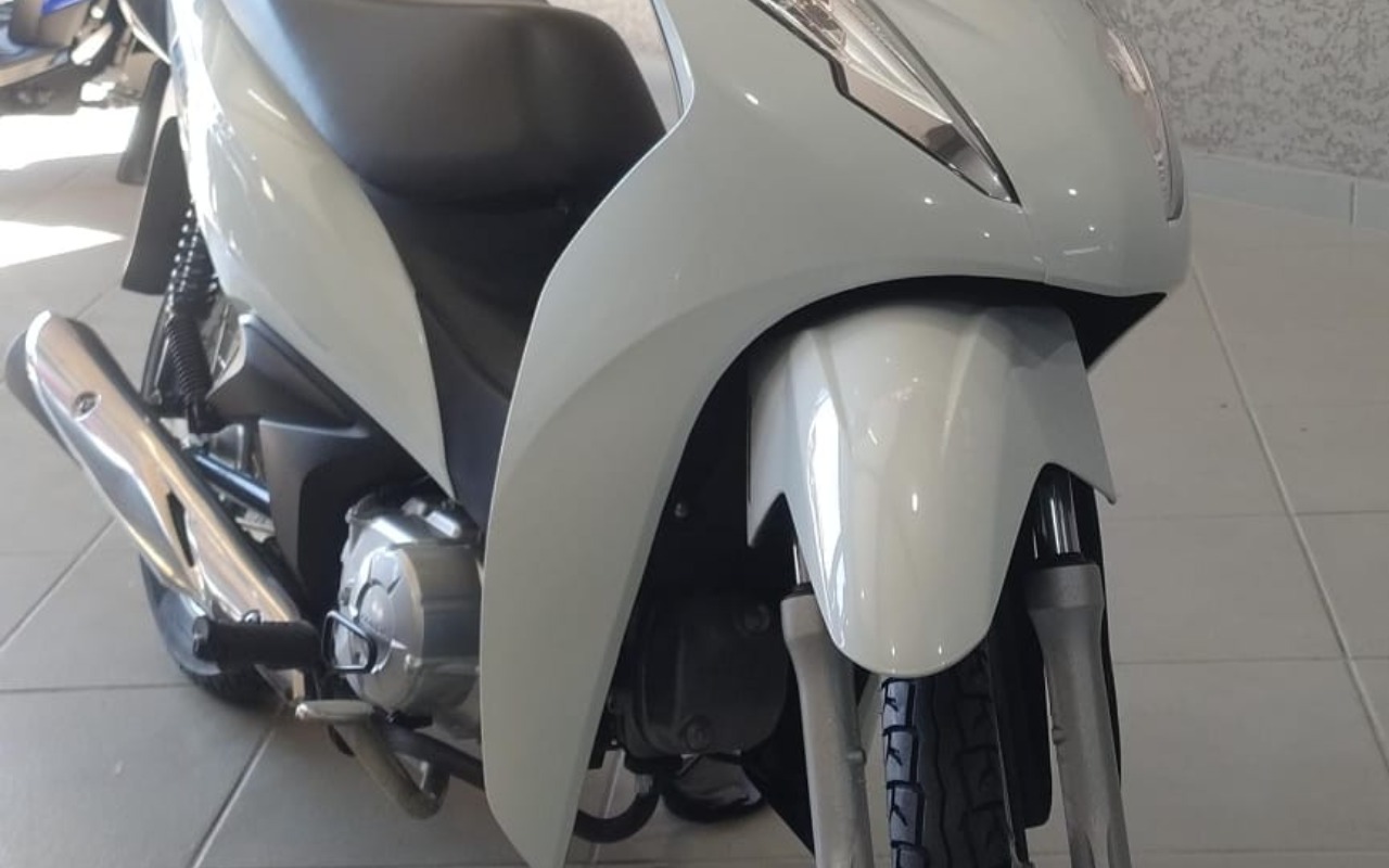 imagem-https://www.socarrao.com.br/sc-vehicle-images-prod/778399/1777384704468-V2hhdHNBcHAgSW1hZ2UgMjAyNi0wNC0xOCBhdCAxNC4yNy4yMS5qcGVn.jpeg