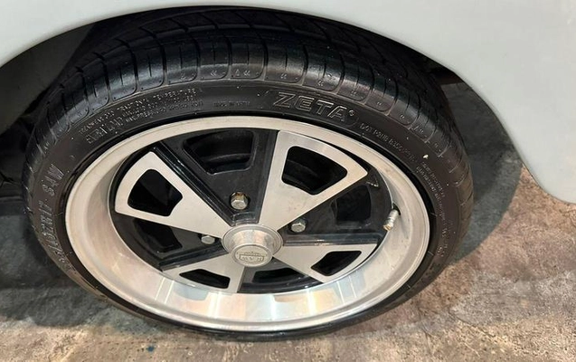 imagem-https://www.socarrao.com.br/sc-vehicle-images-prod/778444/1777297128482-6931911_6_B_4810c58f98.jpeg