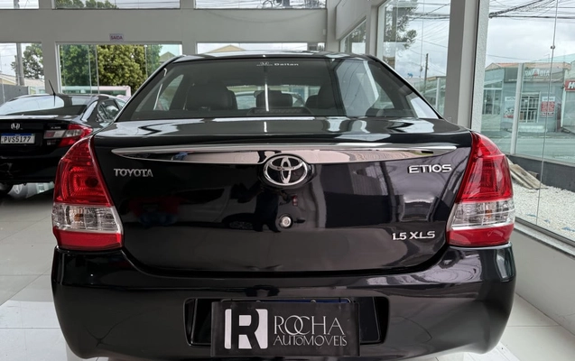 imagem-https://www.socarrao.com.br/sc-vehicle-images-prod/779579/1777381446589-vehicle_image_1770309740_47aad28c7c01a5f2d63c94f063d8e5d0.jpeg