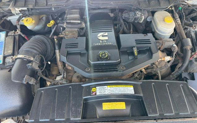imagem-https://www.socarrao.com.br/sc-vehicle-images-prod/779784/1784557355774-gb-95ae2f3.jpeg