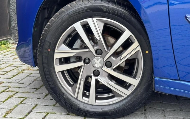 imagem-https://www.socarrao.com.br/sc-vehicle-images-prod/780062/1788805886731-7697514_11_B_8acd7a342c.jpeg