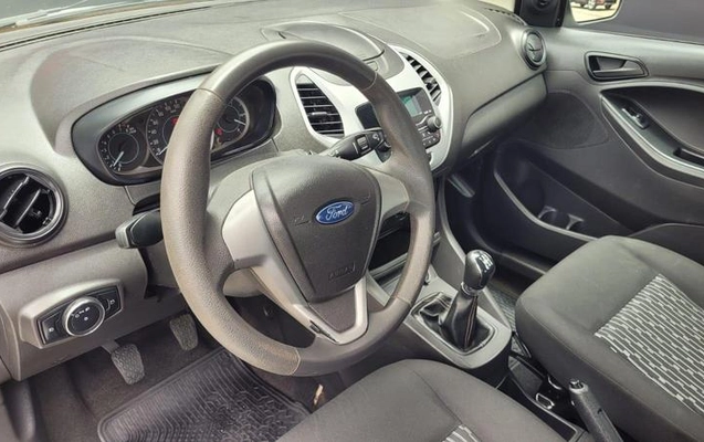 imagem-https://www.socarrao.com.br/sc-vehicle-images-prod/780075/1788013584000-6484419_8_B_8fcbd0db35.jpeg