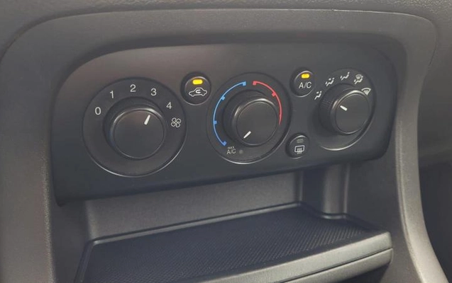 imagem-https://www.socarrao.com.br/sc-vehicle-images-prod/780075/1788013584003-6484419_3_B_4fba0609b1.jpeg