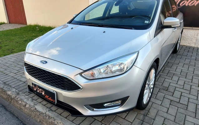 imagem-https://www.socarrao.com.br/sc-vehicle-images-prod/780076/1780946297057-2732657_0_B_380976602c.jpg