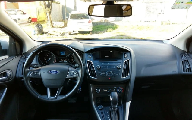 imagem-https://www.socarrao.com.br/sc-vehicle-images-prod/780076/1780946297058-2732657_10_B_06c9e82437.jpg