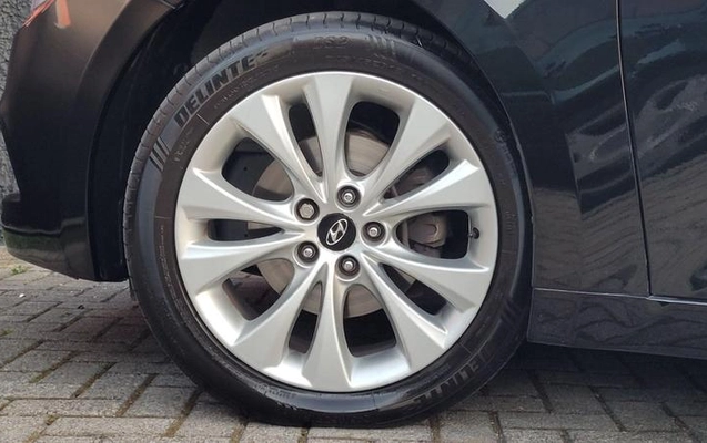 imagem-https://www.socarrao.com.br/sc-vehicle-images-prod/780093/1780946308257-7166423_6_B_95f0e72c4b.jpeg